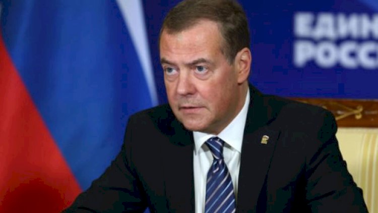  “Crocus City Hall”da törədilən terror aktının sponsoru Makrondur” – Medvedev